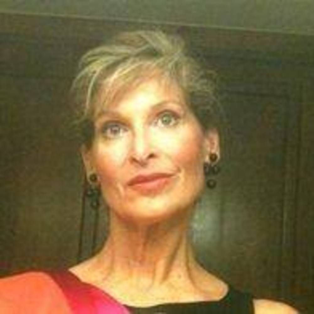 Meet your Posher, Holly